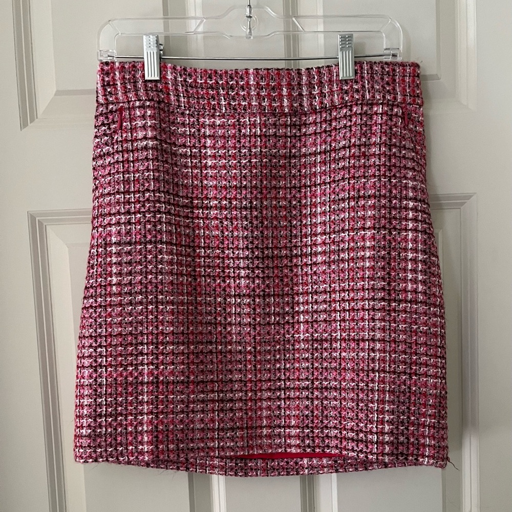 Womenβs White House Black Market Pink Tweed skirt Preppy Lined pockets size 0